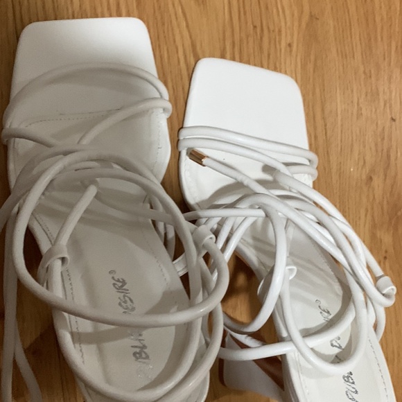 LORI WHITE STRAPPY LACE UP SQUARE TOE FLARED BLOCK HEELS - Picture 2 of 6